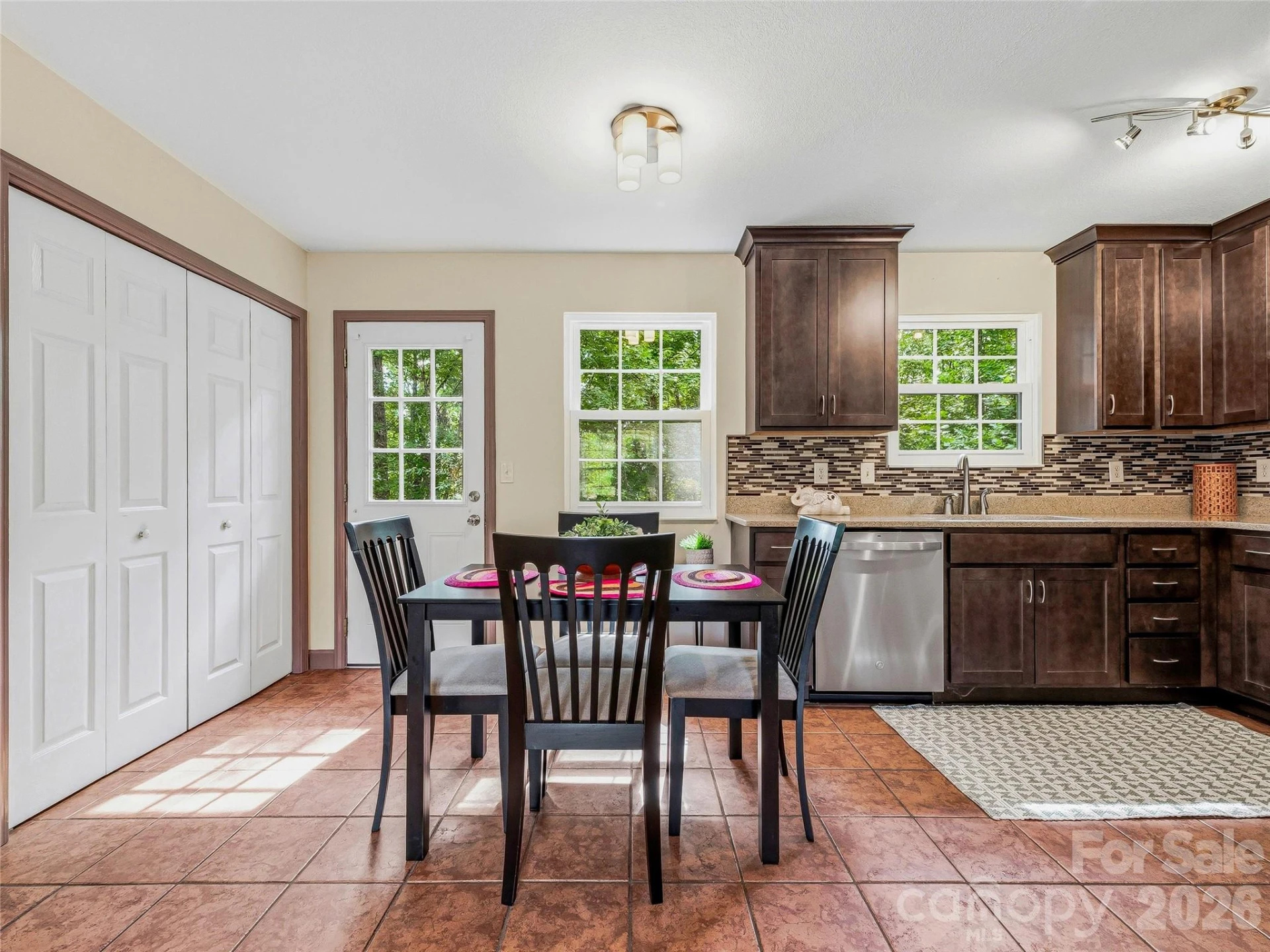 1019 Mountain Drive - Photo 8