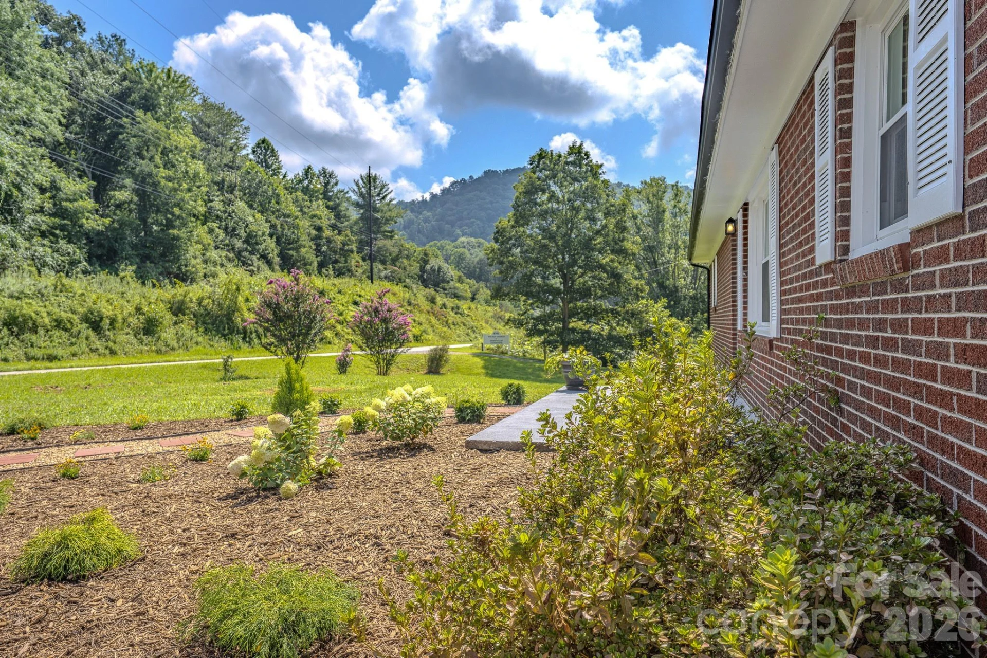 8525 US 25/70 Highway - Photo 4