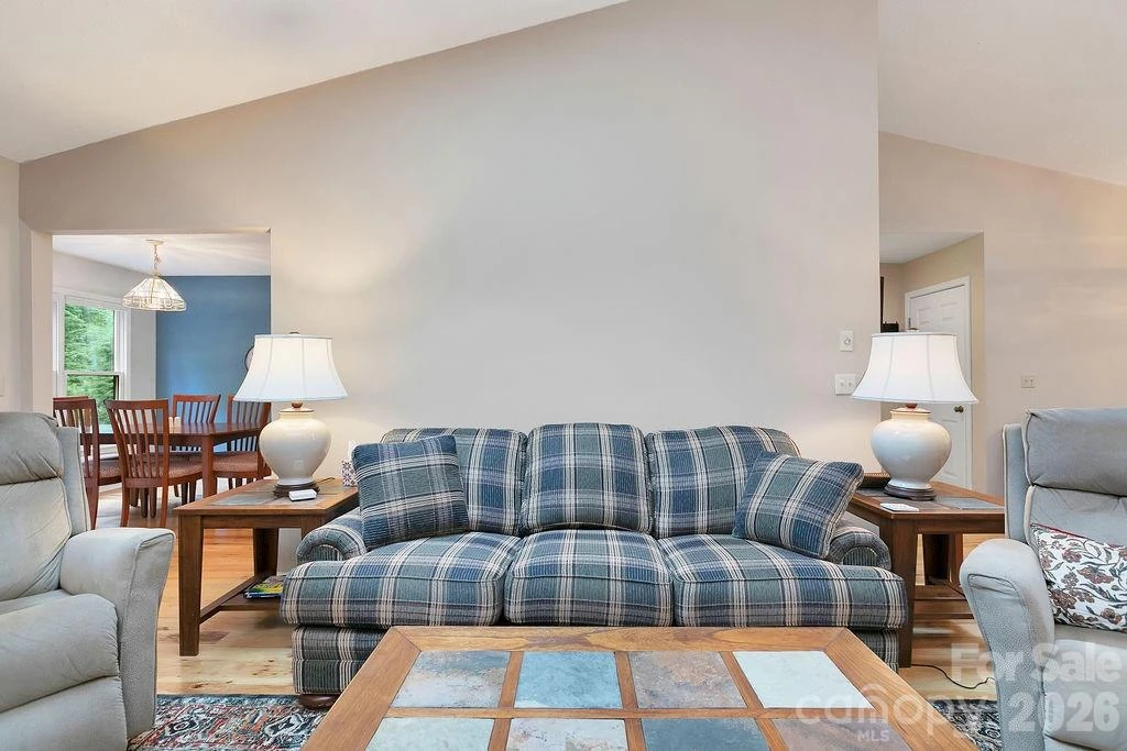 542 Soquili Drive - Photo 9