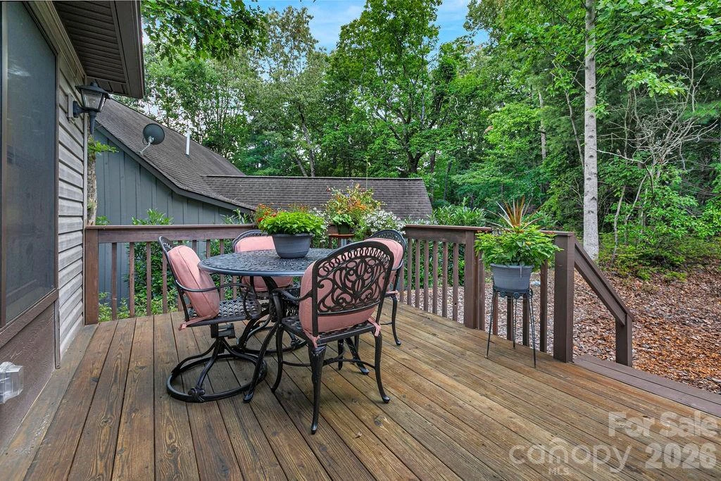 542 Soquili Drive - Photo 36