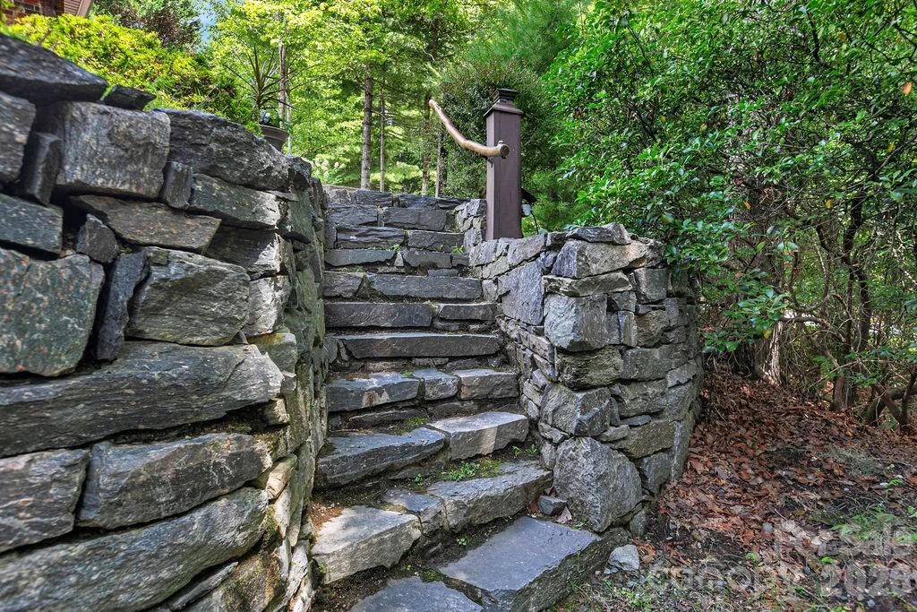 542 Soquili Drive - Photo 42