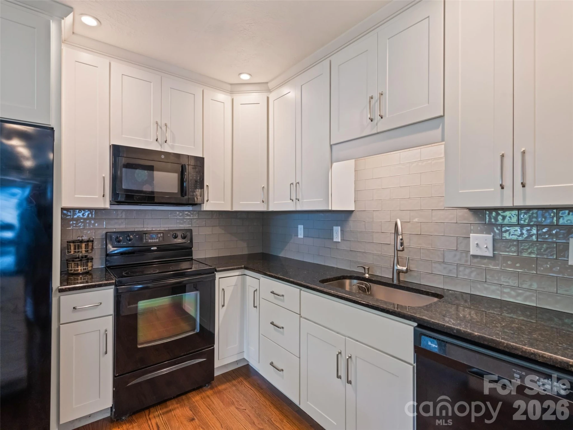 1909 Arlington Place - Photo 16
