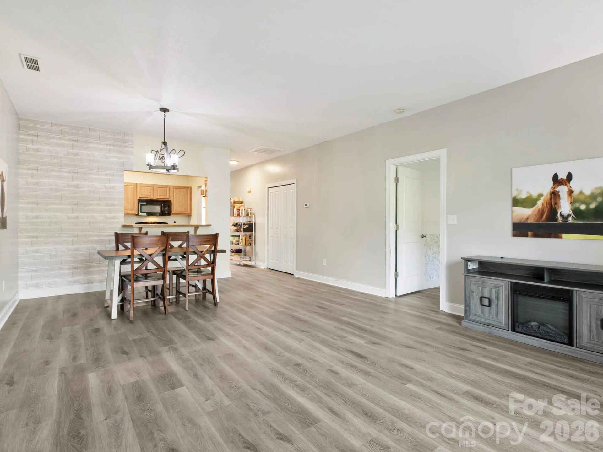 93 Foxden Drive #102 - Photo 4