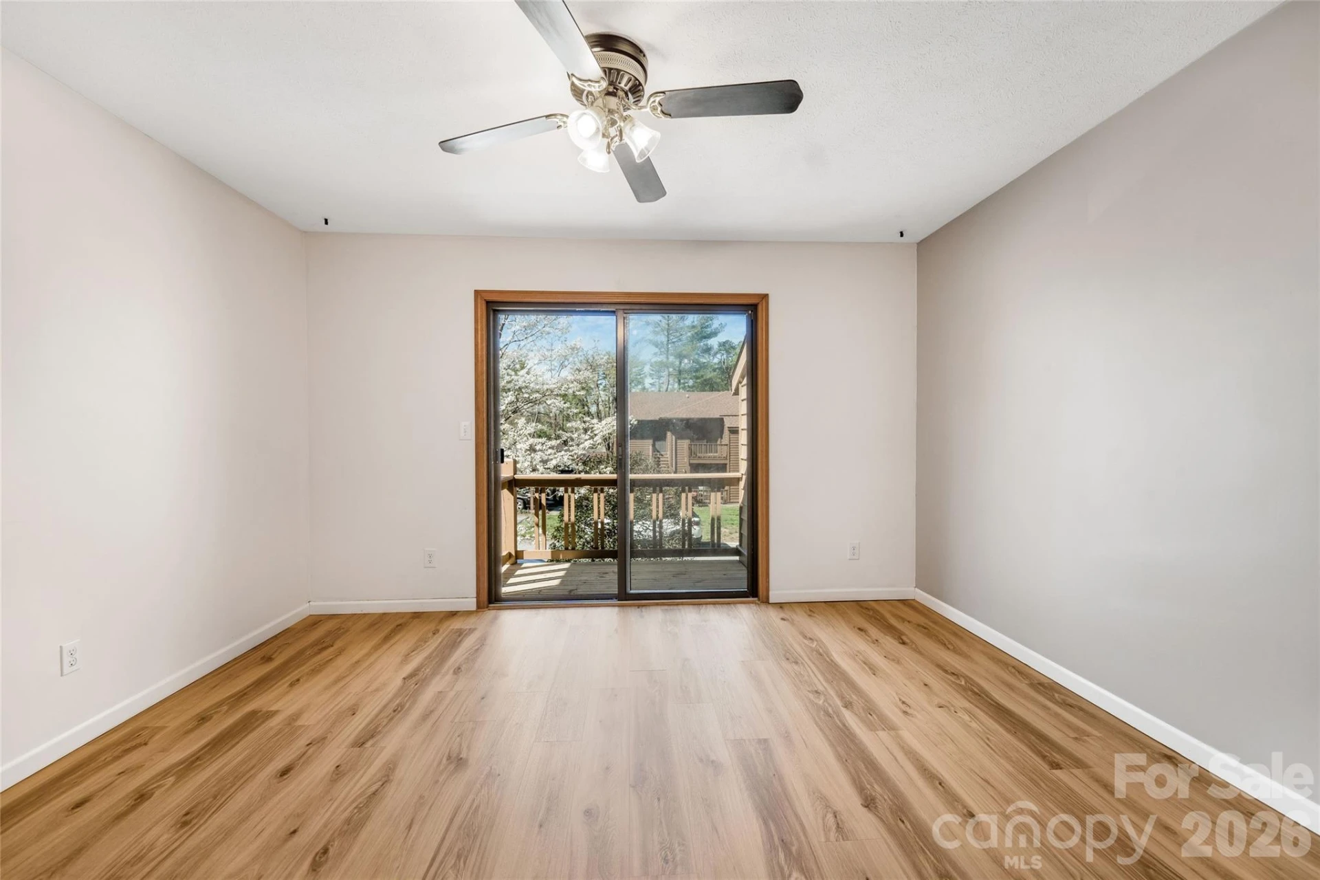 521 Courtwood Lane #8 - Photo 6