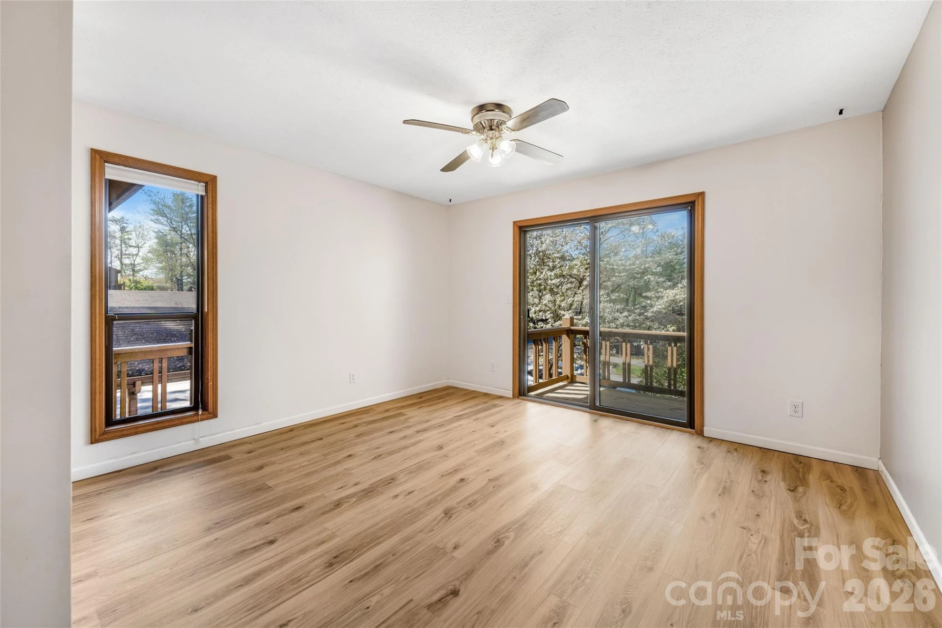 521 Courtwood Lane #8 - Photo 7