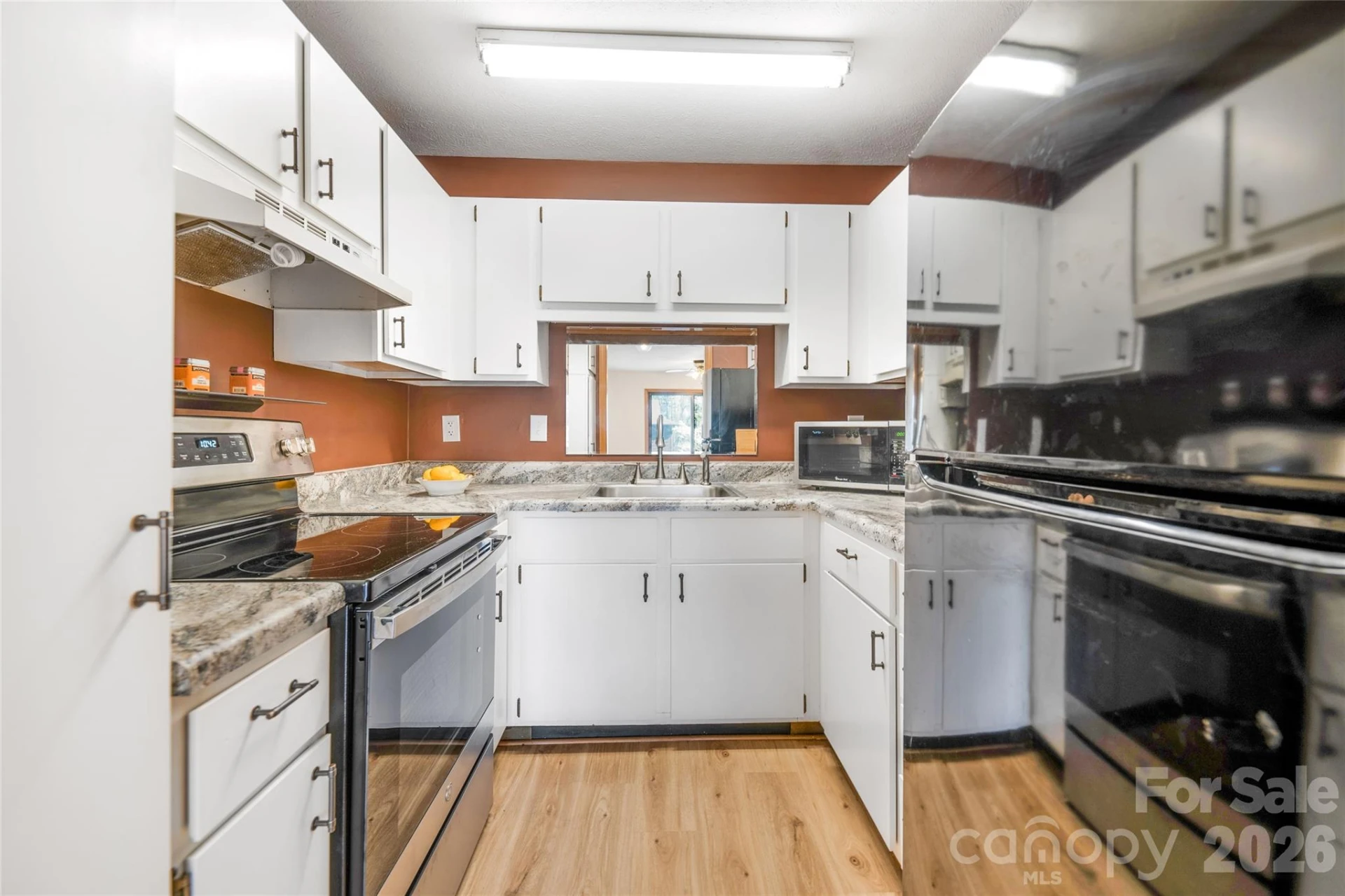 521 Courtwood Lane #8 - Photo 9