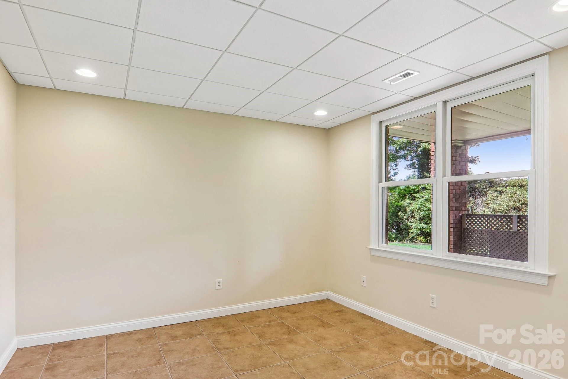 28 Tudor Crescent Court - Photo 36