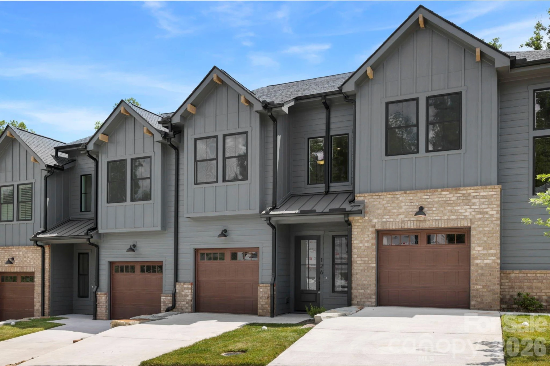 126 Collin Place #36 - Photo 2