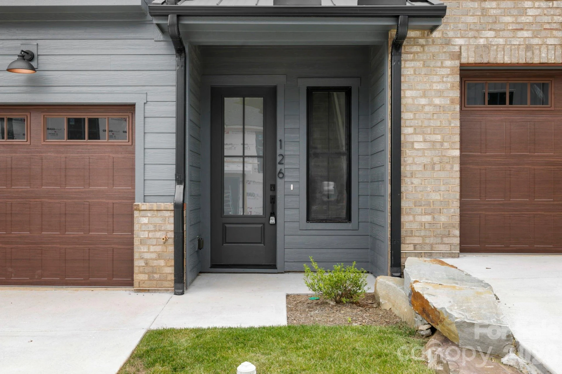 126 Collin Place #36 - Photo 3