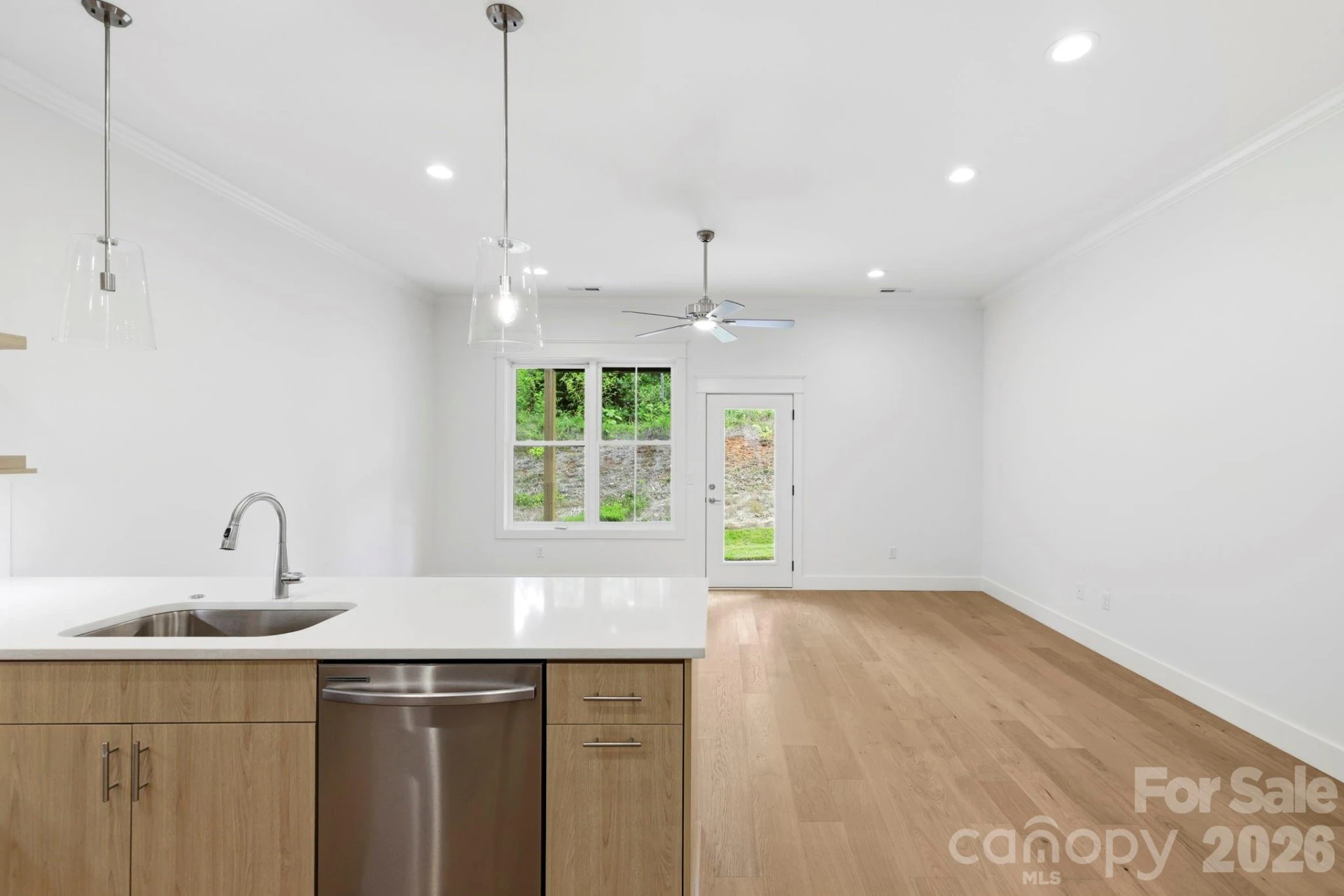 126 Collin Place #36 - Photo 5