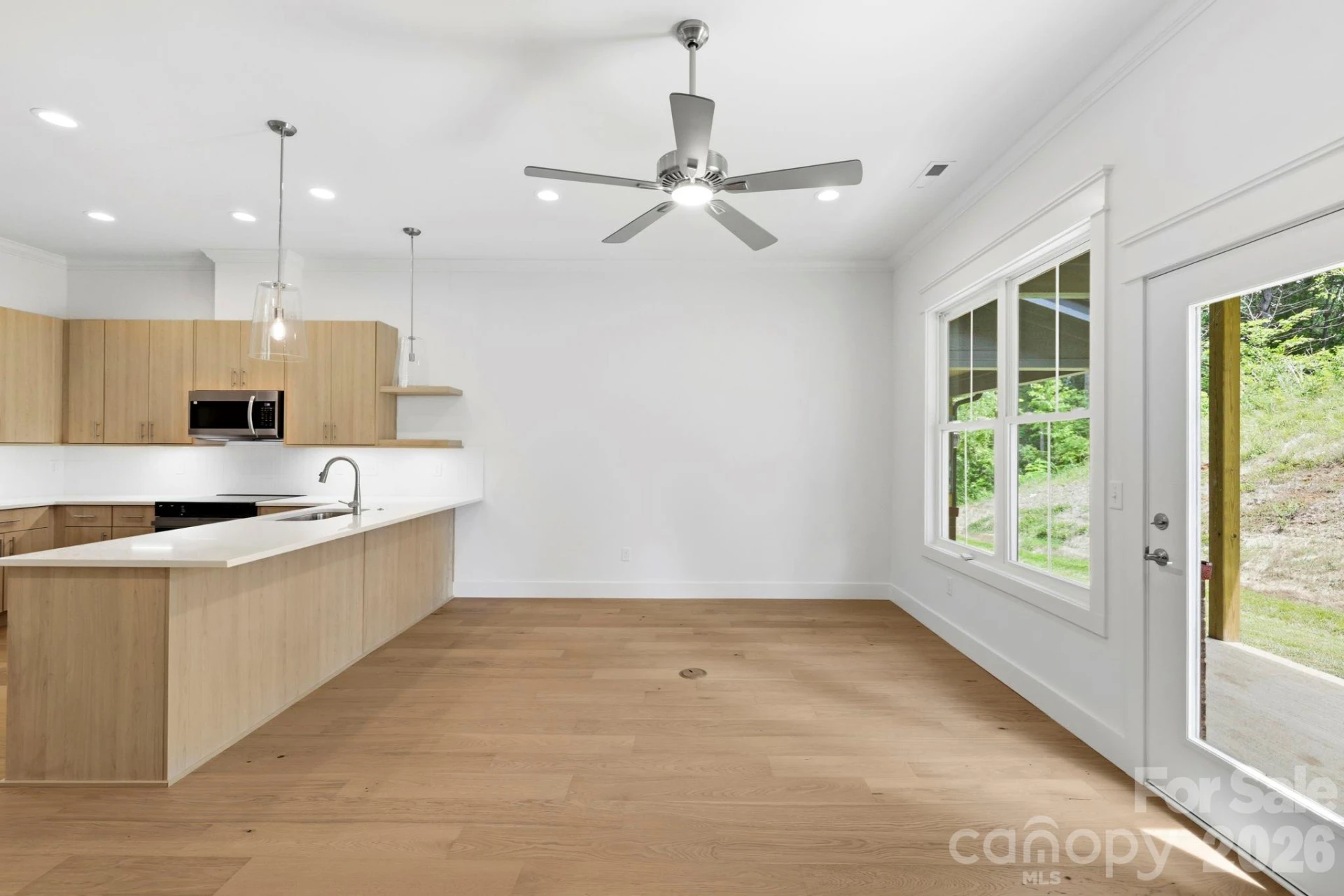 126 Collin Place #36 - Photo 6