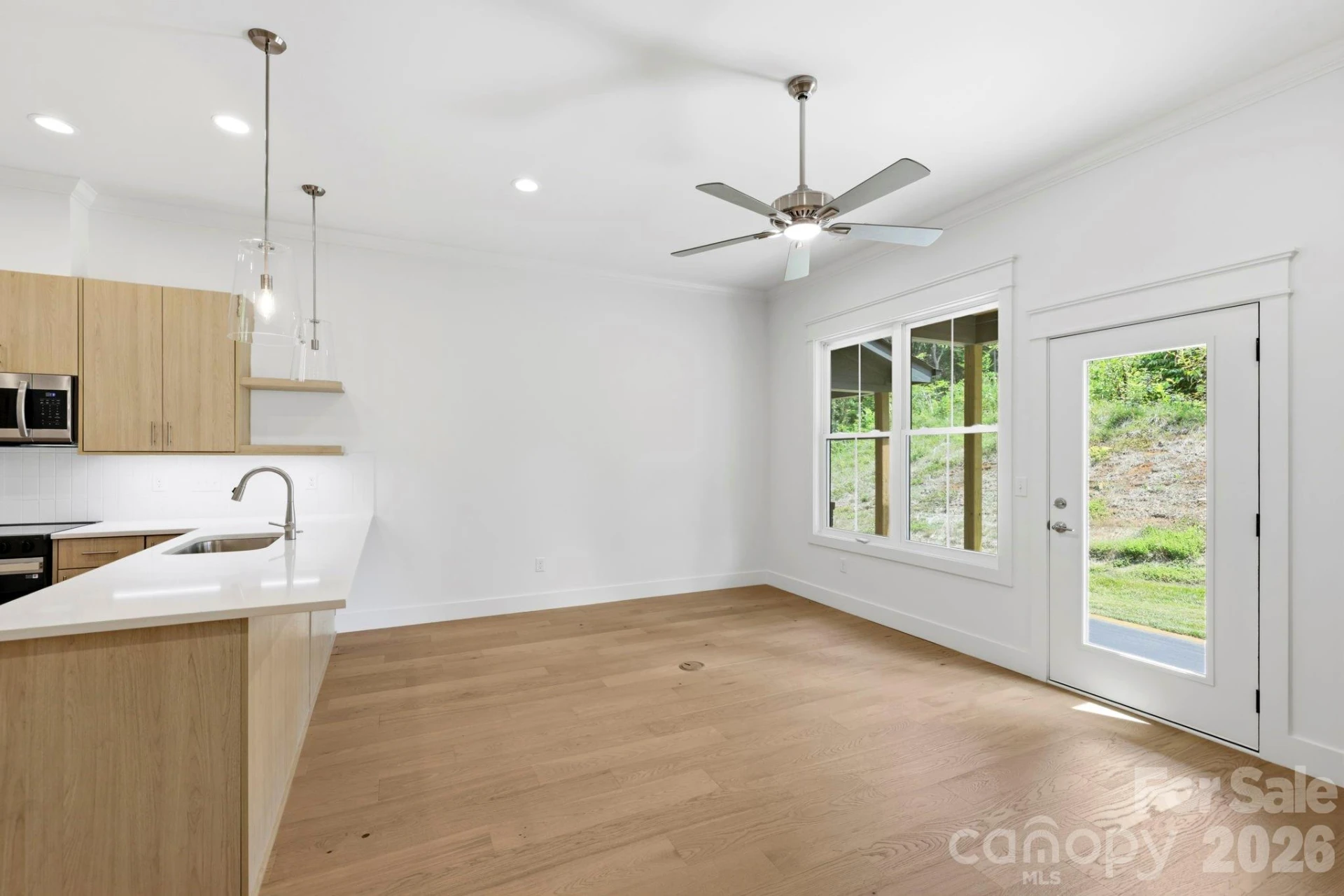 126 Collin Place #36 - Photo 7
