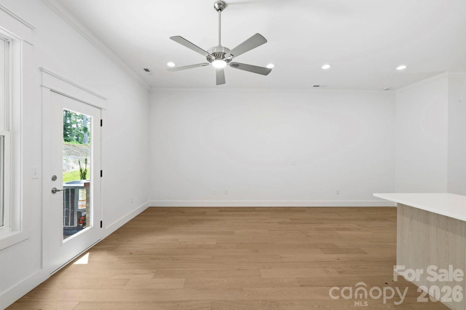 126 Collin Place #36 - Photo 9