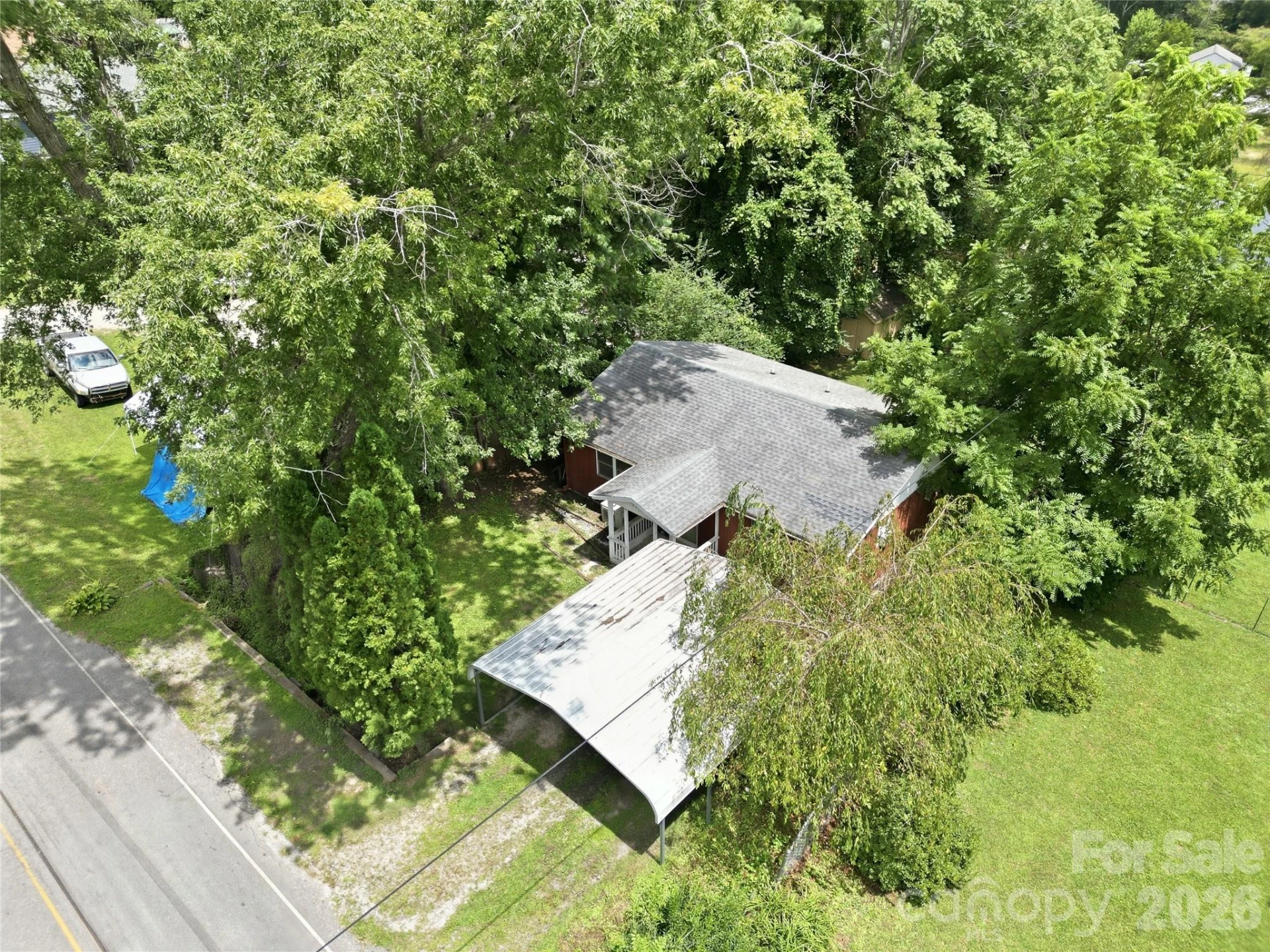 307 Beverly Avenue - Photo 3