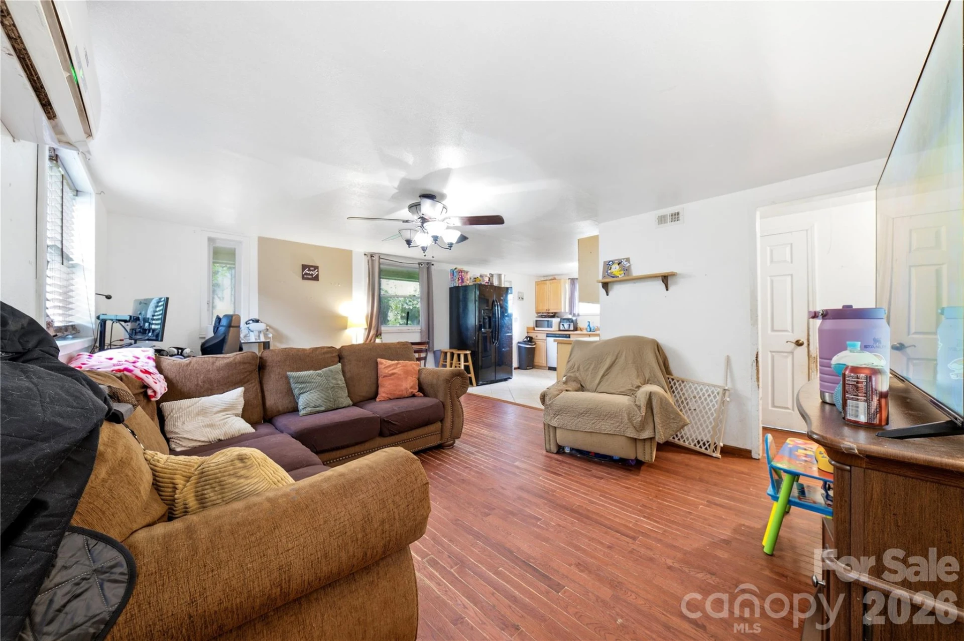 307 Beverly Avenue - Photo 4