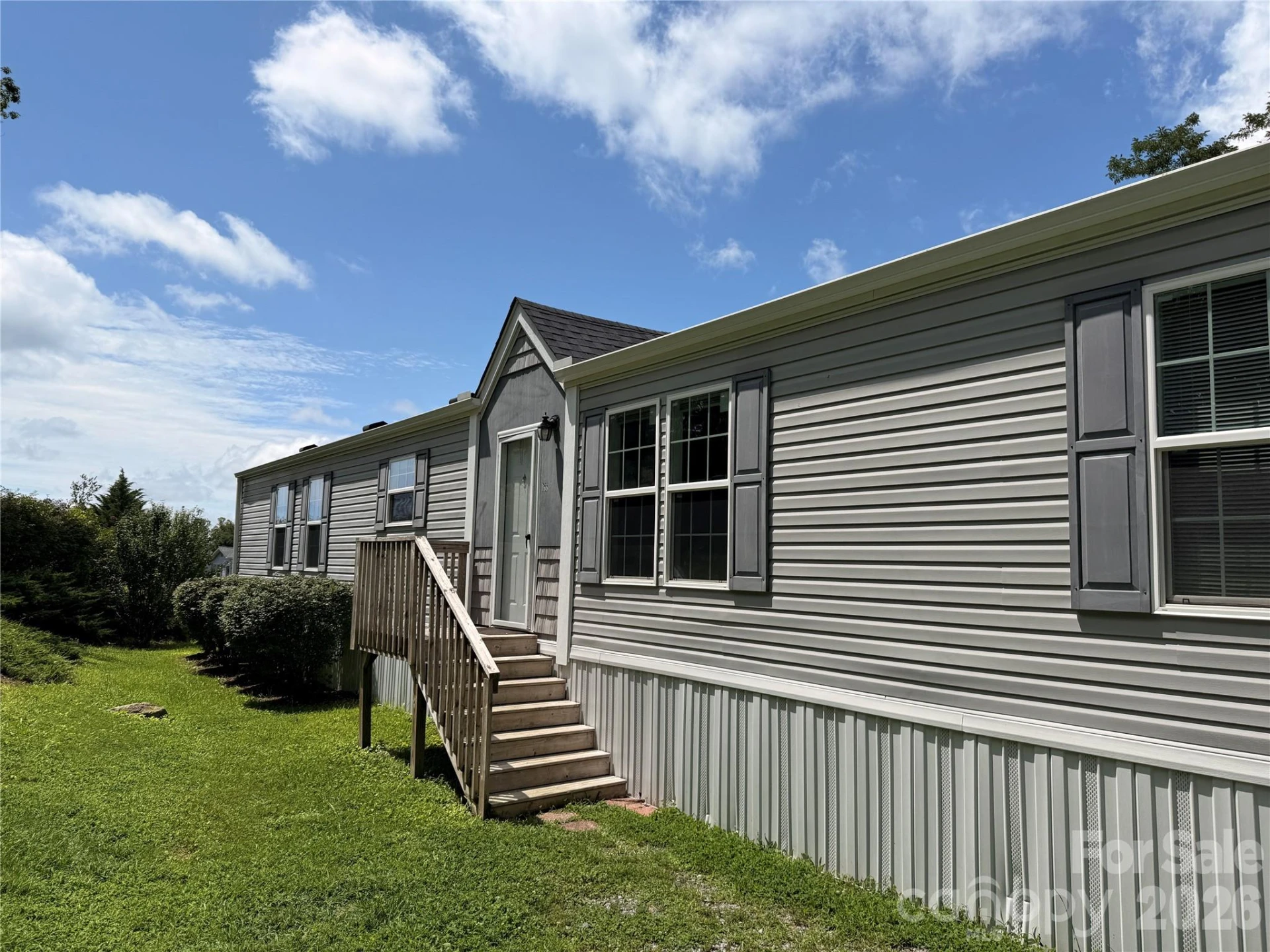 166 Albert Drive - Photo 2