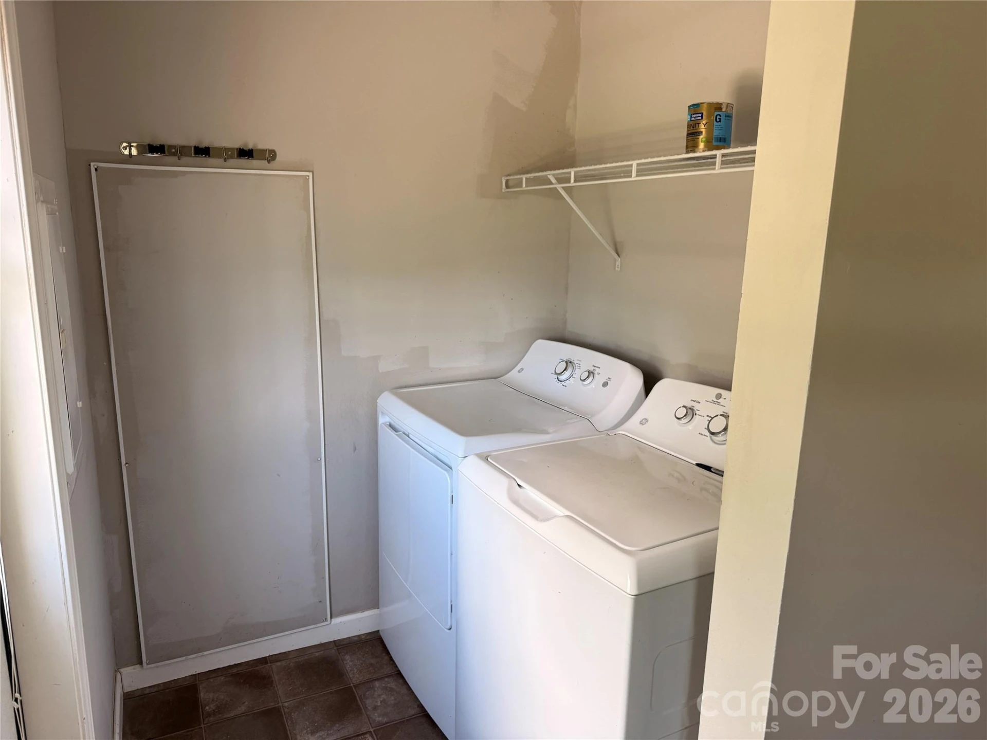166 Albert Drive - Photo 6