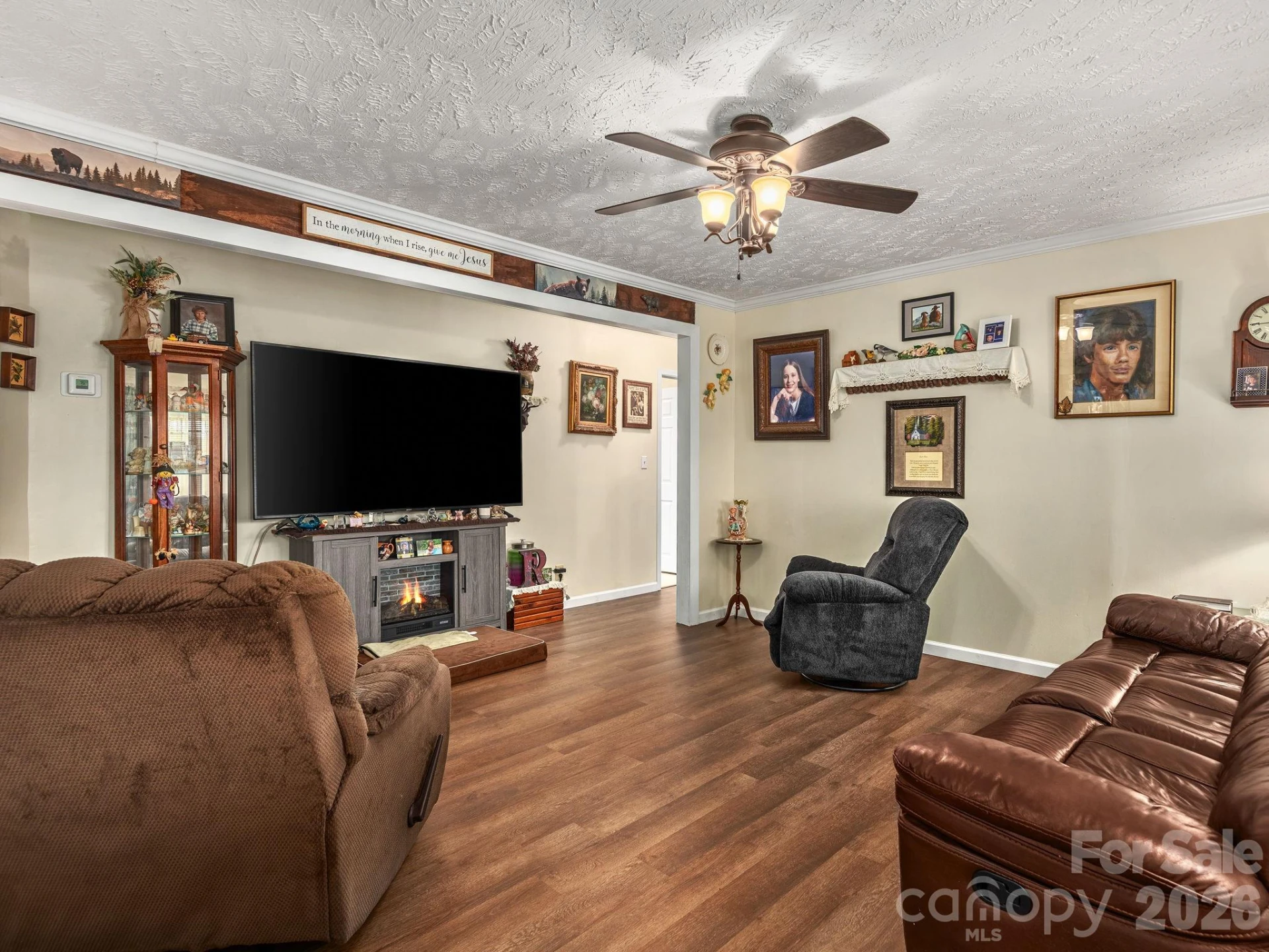 380 Green Acres Drive - Photo 4