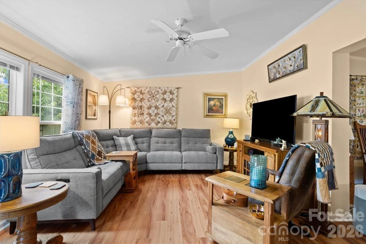 39 Stephanie Lane #13 - Photo 10