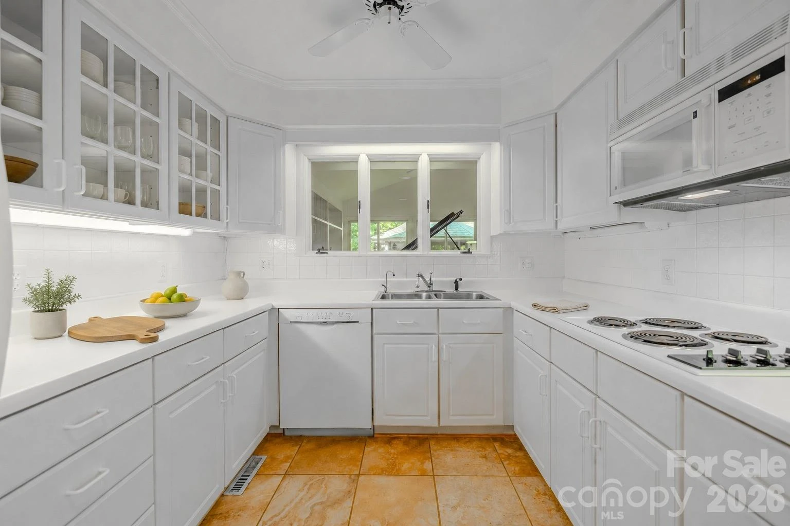 1225 Hogback Mountain Road - Photo 17