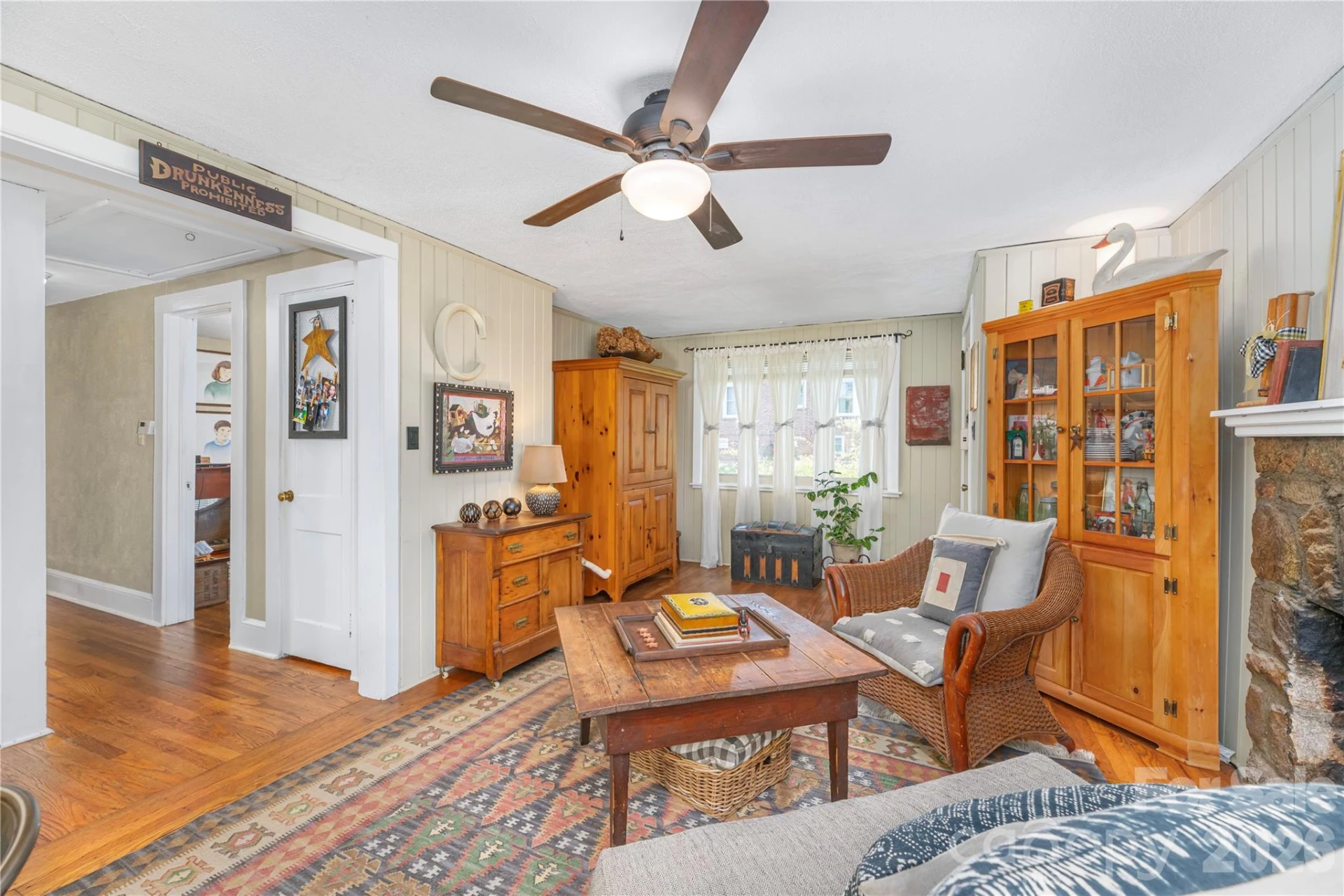 21 Lincoln Avenue - Photo 4
