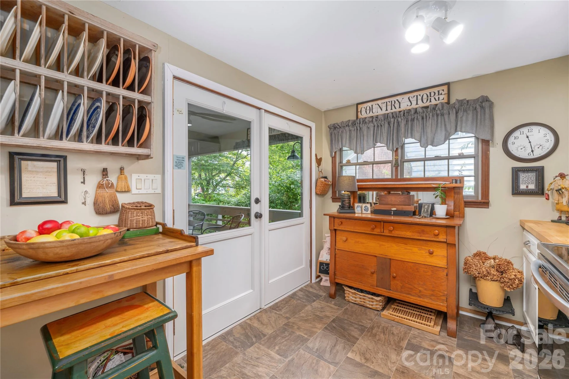21 Lincoln Avenue - Photo 11