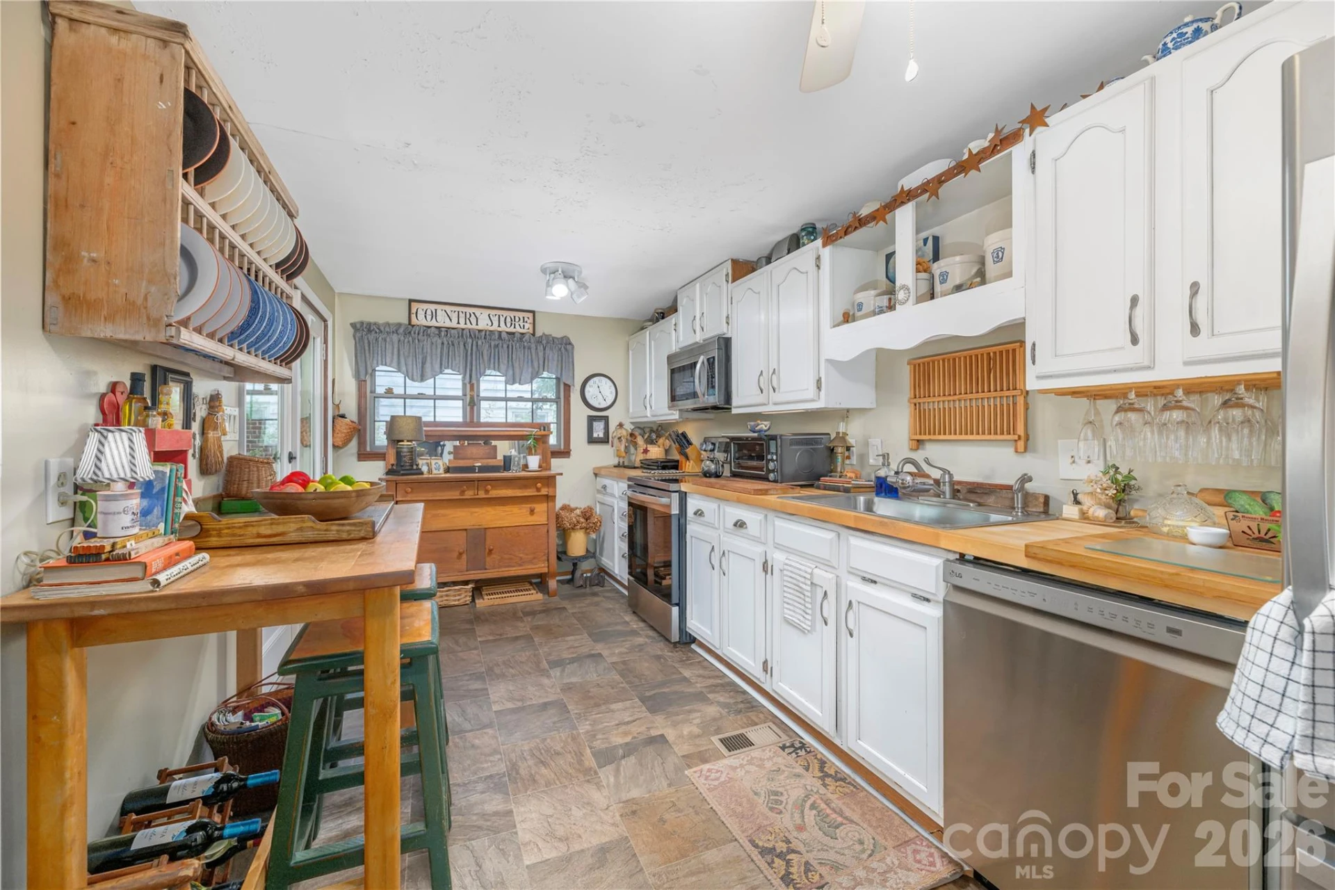 21 Lincoln Avenue - Photo 13
