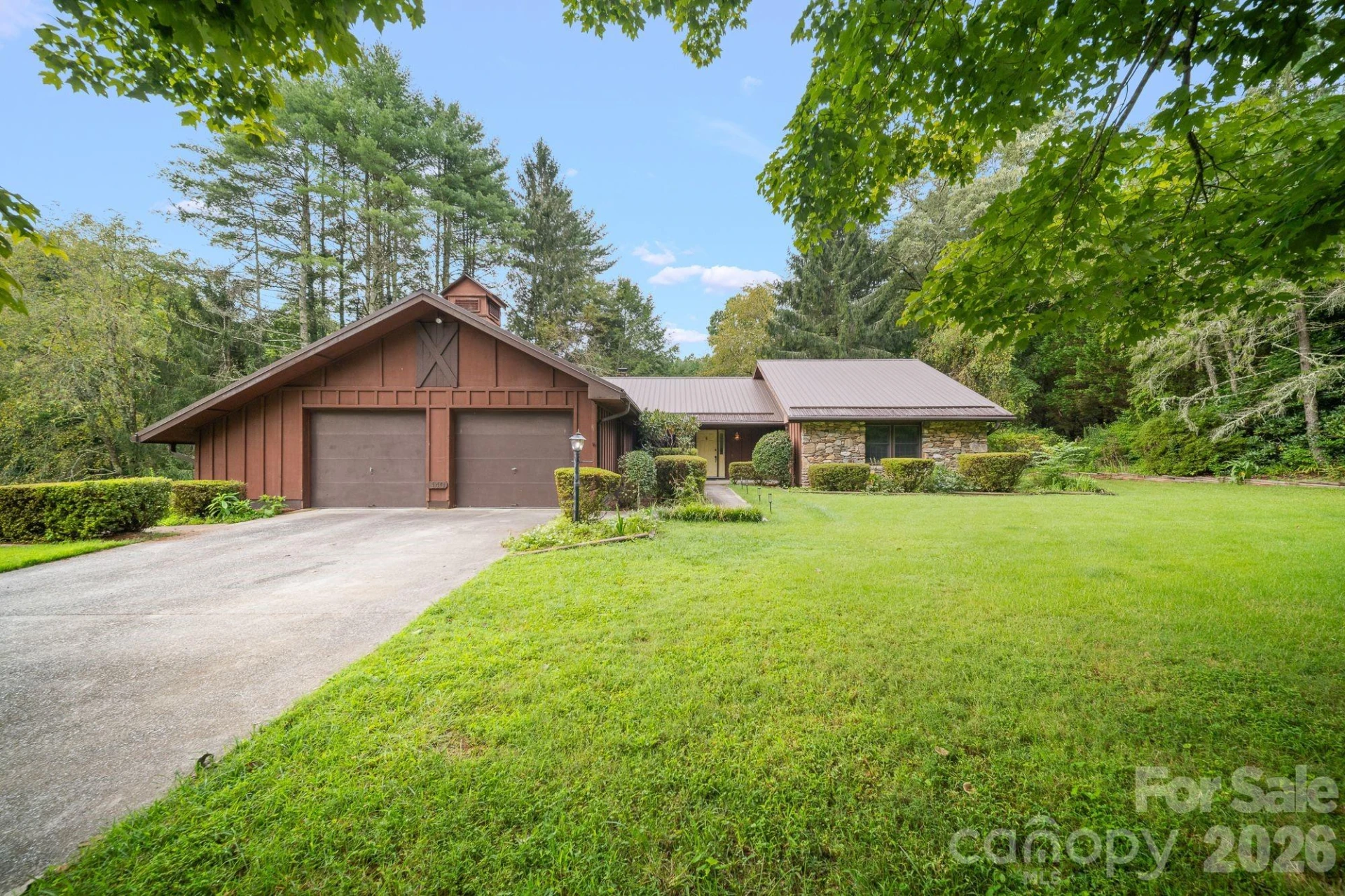 140 Redwood Street - Photo 4
