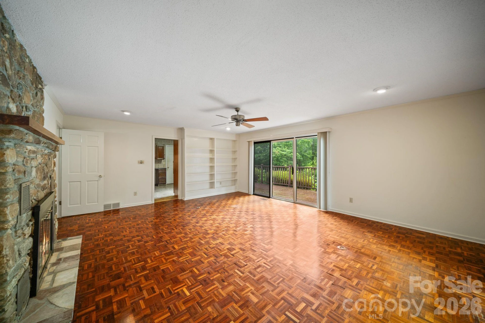 140 Redwood Street - Photo 6