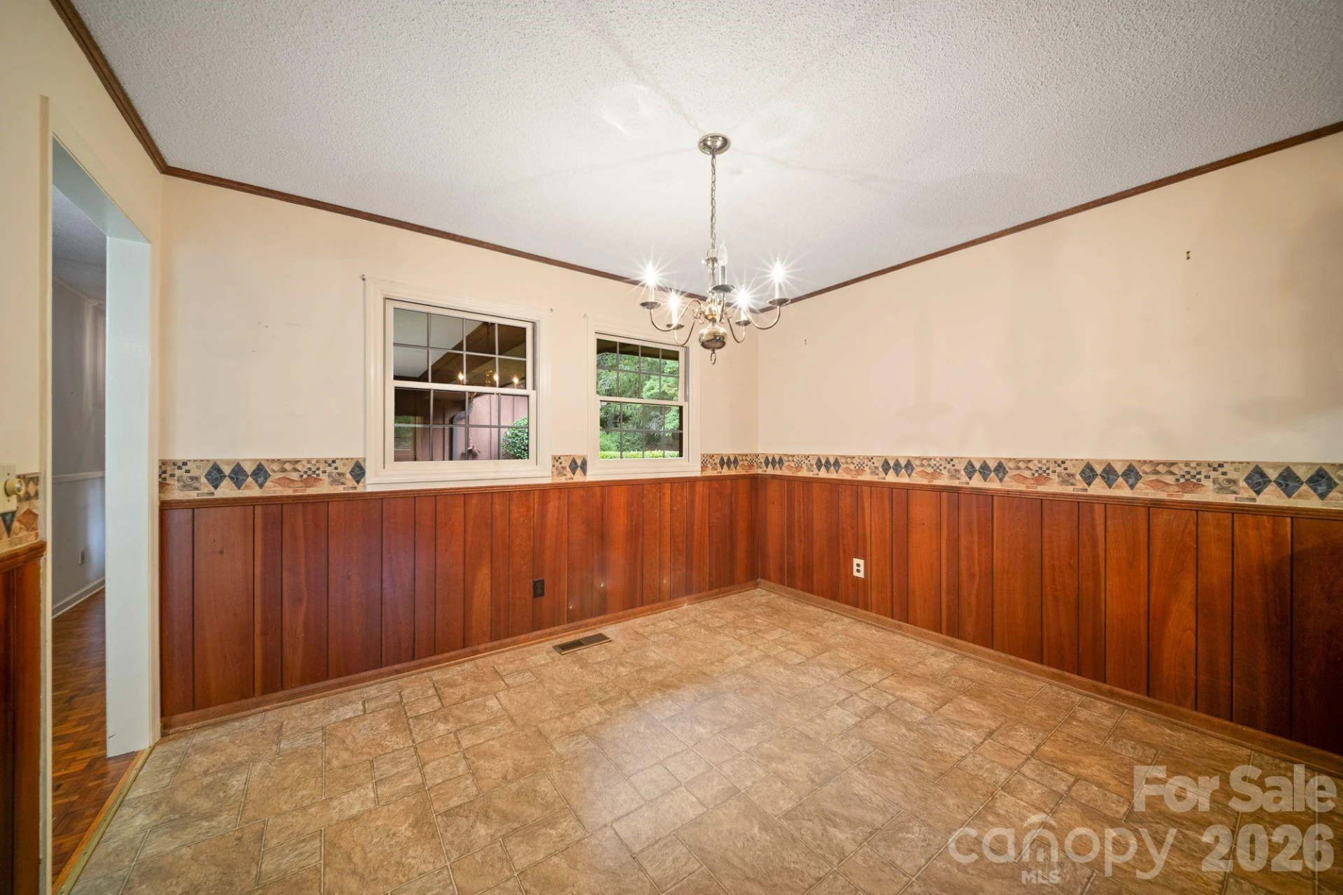 140 Redwood Street - Photo 10