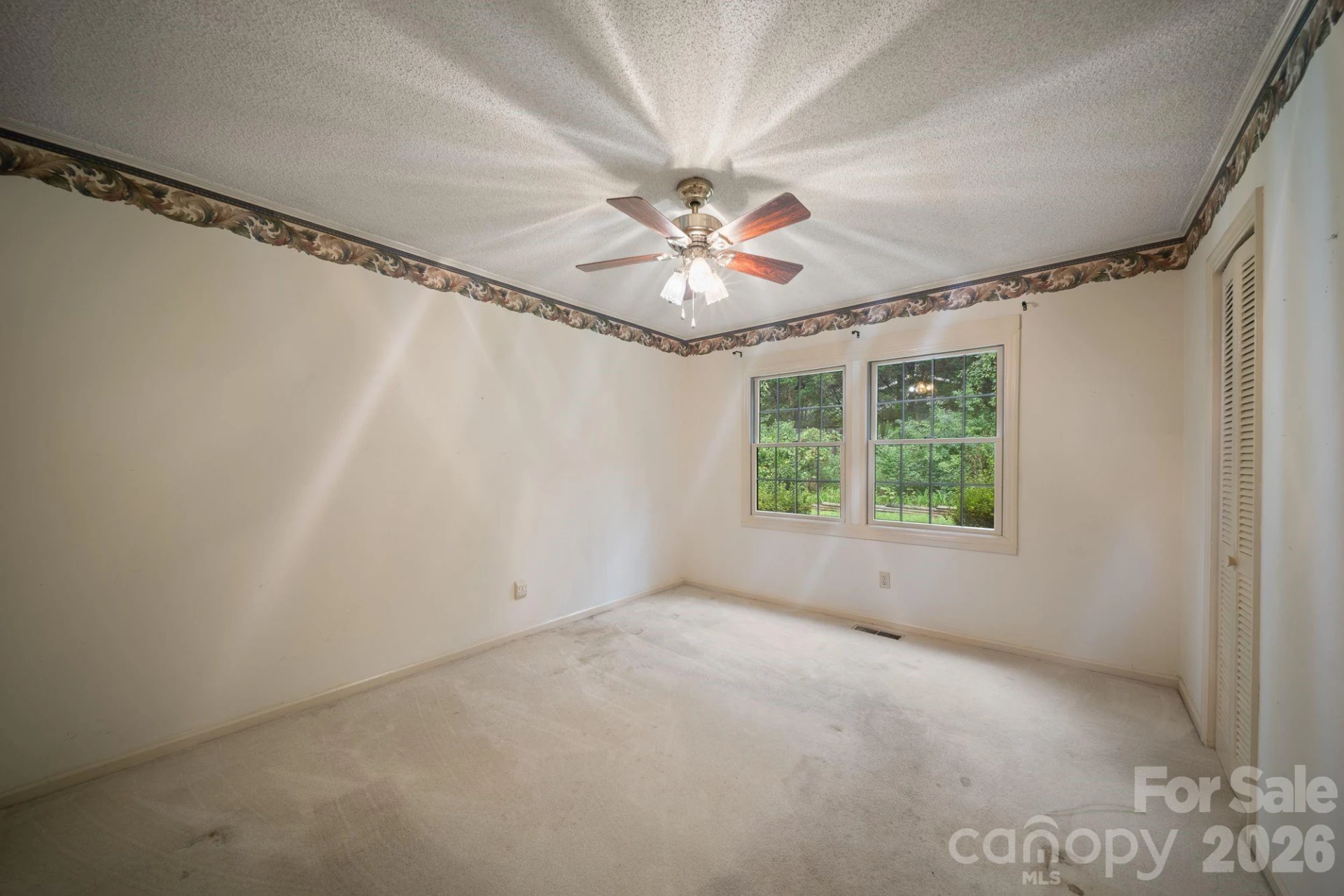 140 Redwood Street - Photo 15