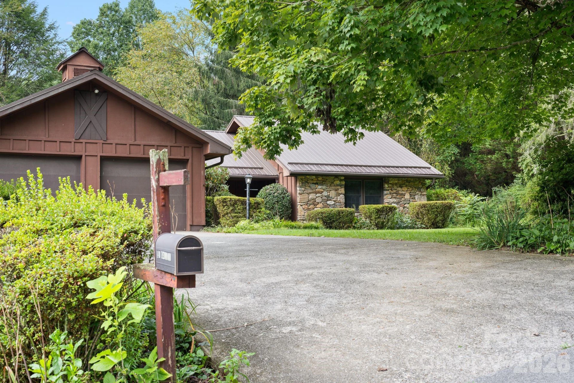 140 Redwood Street - Photo 30