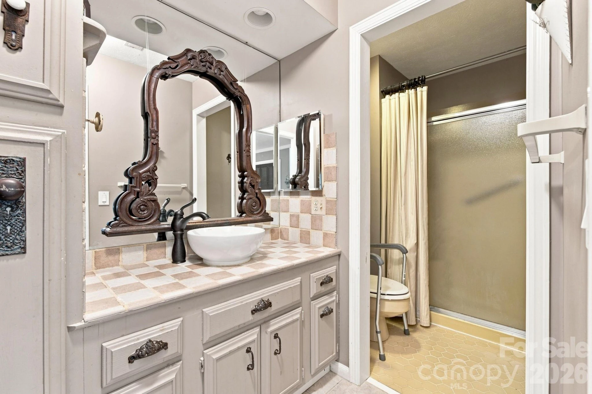 98 Laurelwood Circle W #6 - Photo 18
