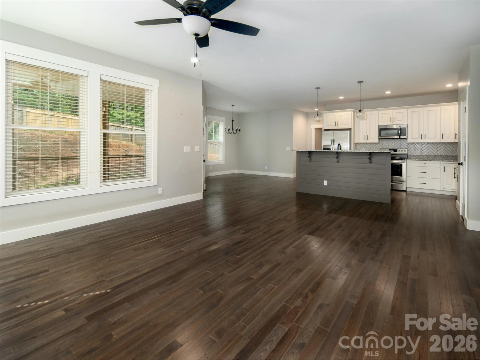 208 Robinson Hollow Drive - Photo 4