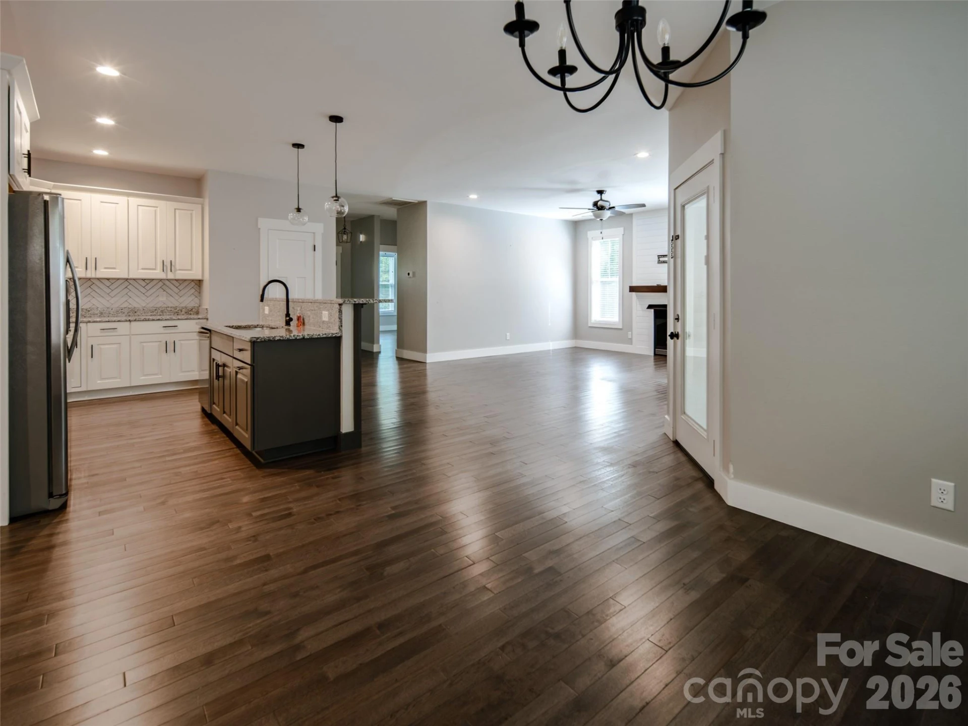 208 Robinson Hollow Drive - Photo 5