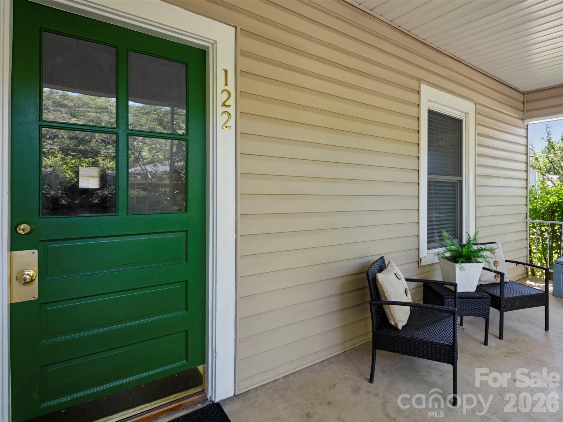 122 Edwards Avenue - Photo 3