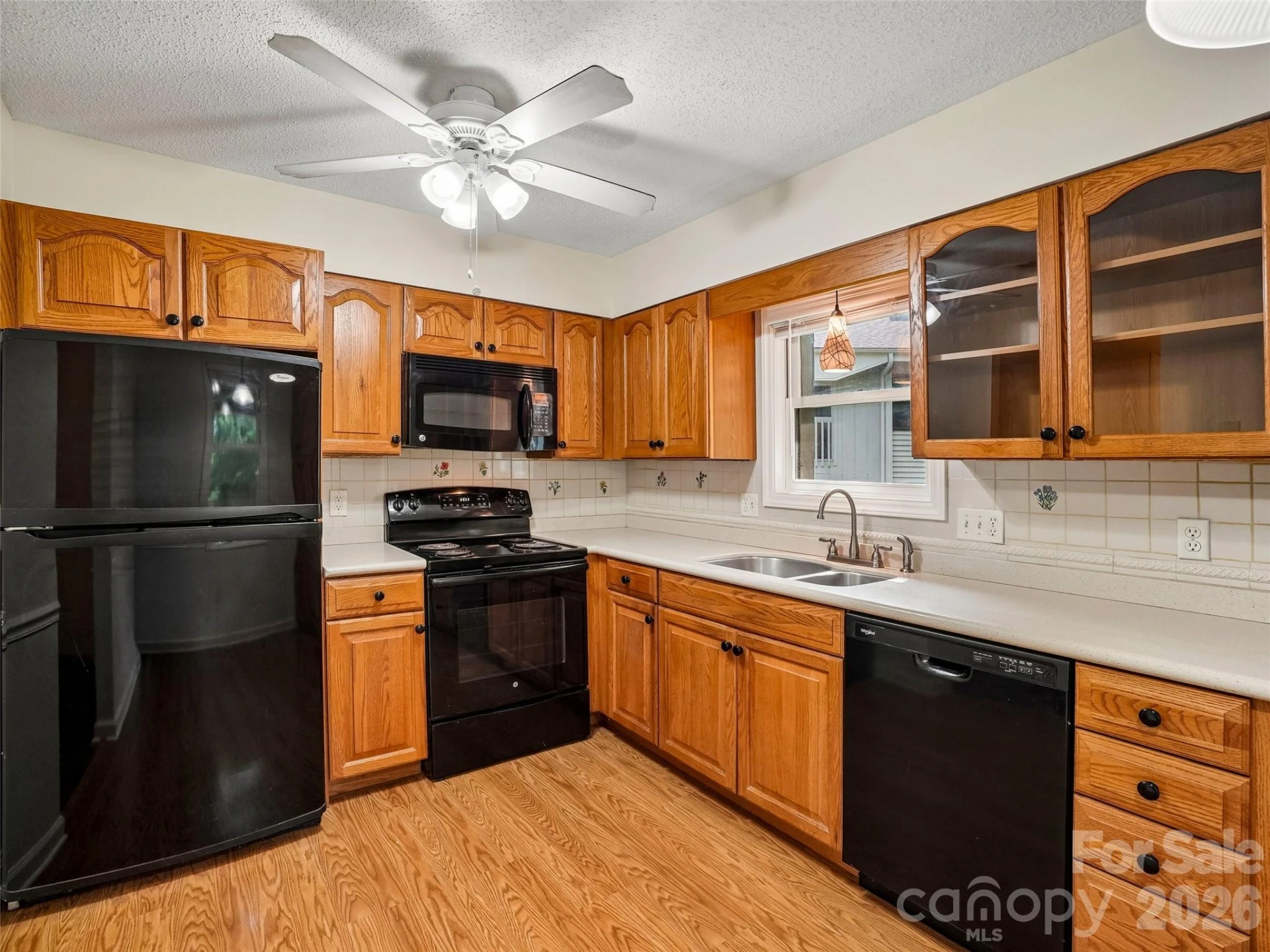 1106 Abbey Circle - Photo 13