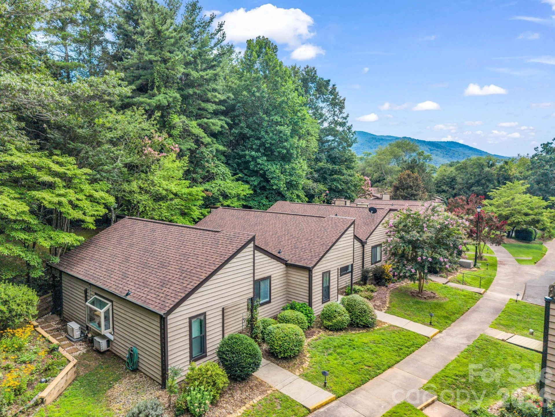 7 Woodlands Drive - Photo 3