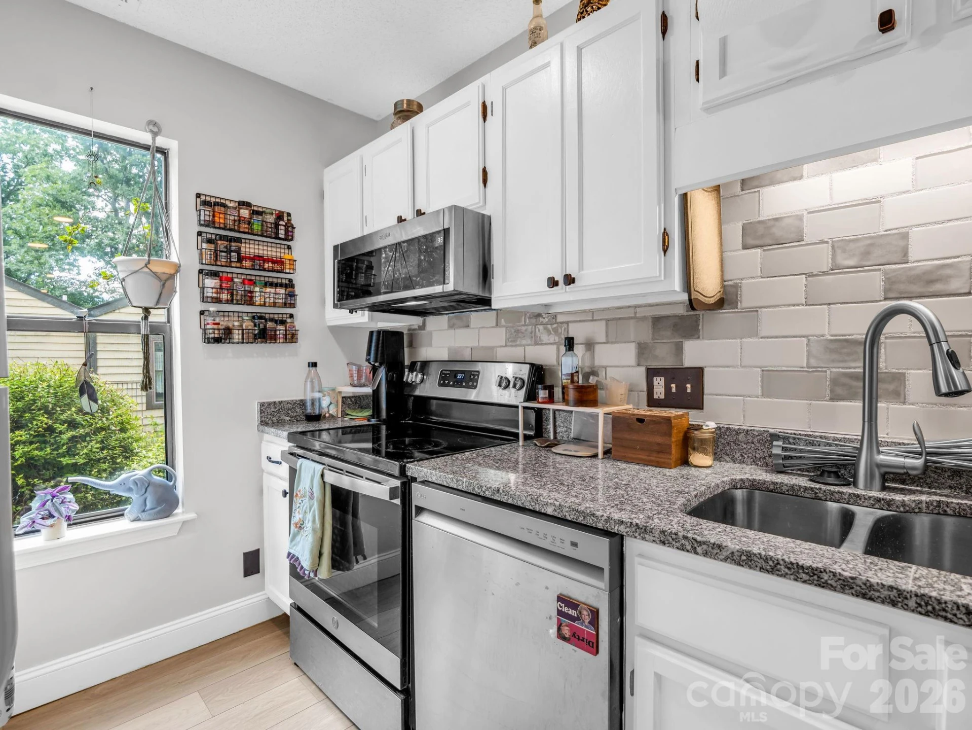 7 Woodlands Drive - Photo 9