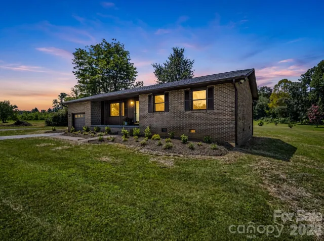 24 Verbena Way, Flat Rock, NC, 28731