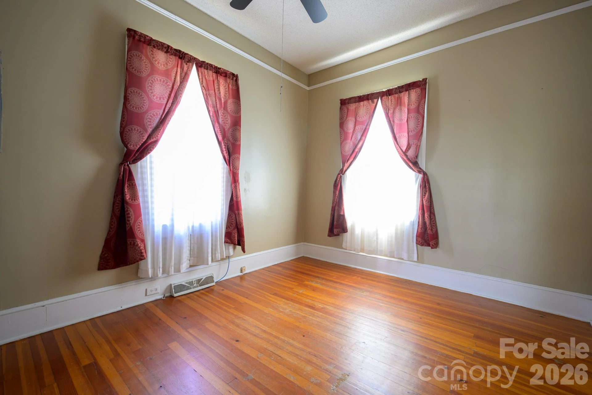 580 Baldwin Avenue - Photo 7