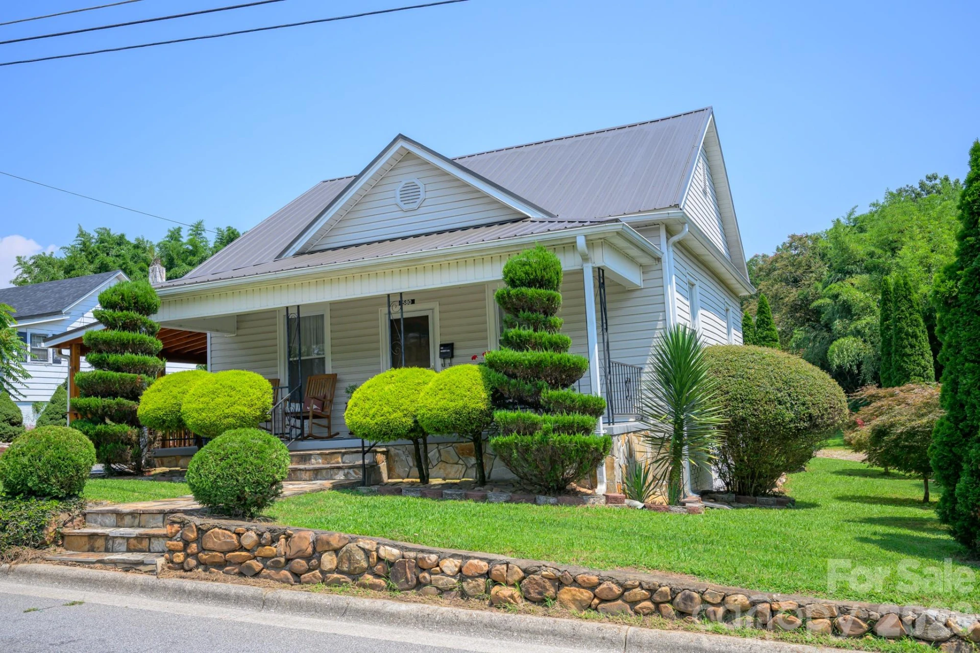 580 Baldwin Avenue - Photo 17