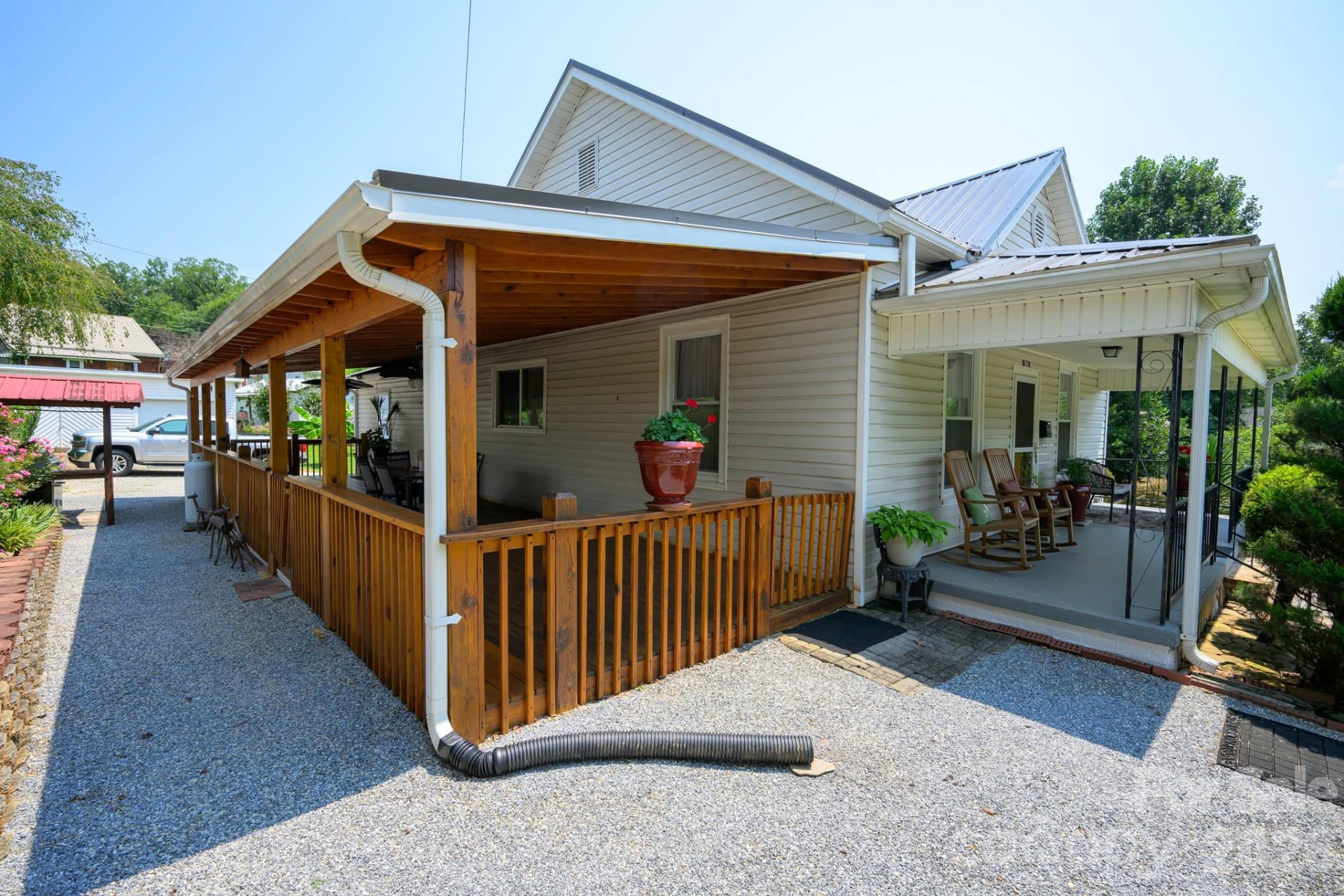 580 Baldwin Avenue - Photo 20
