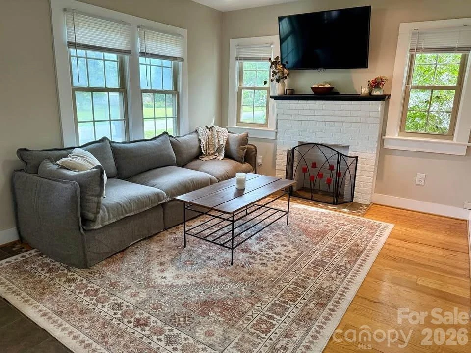 116 Beverly Avenue - Photo 4