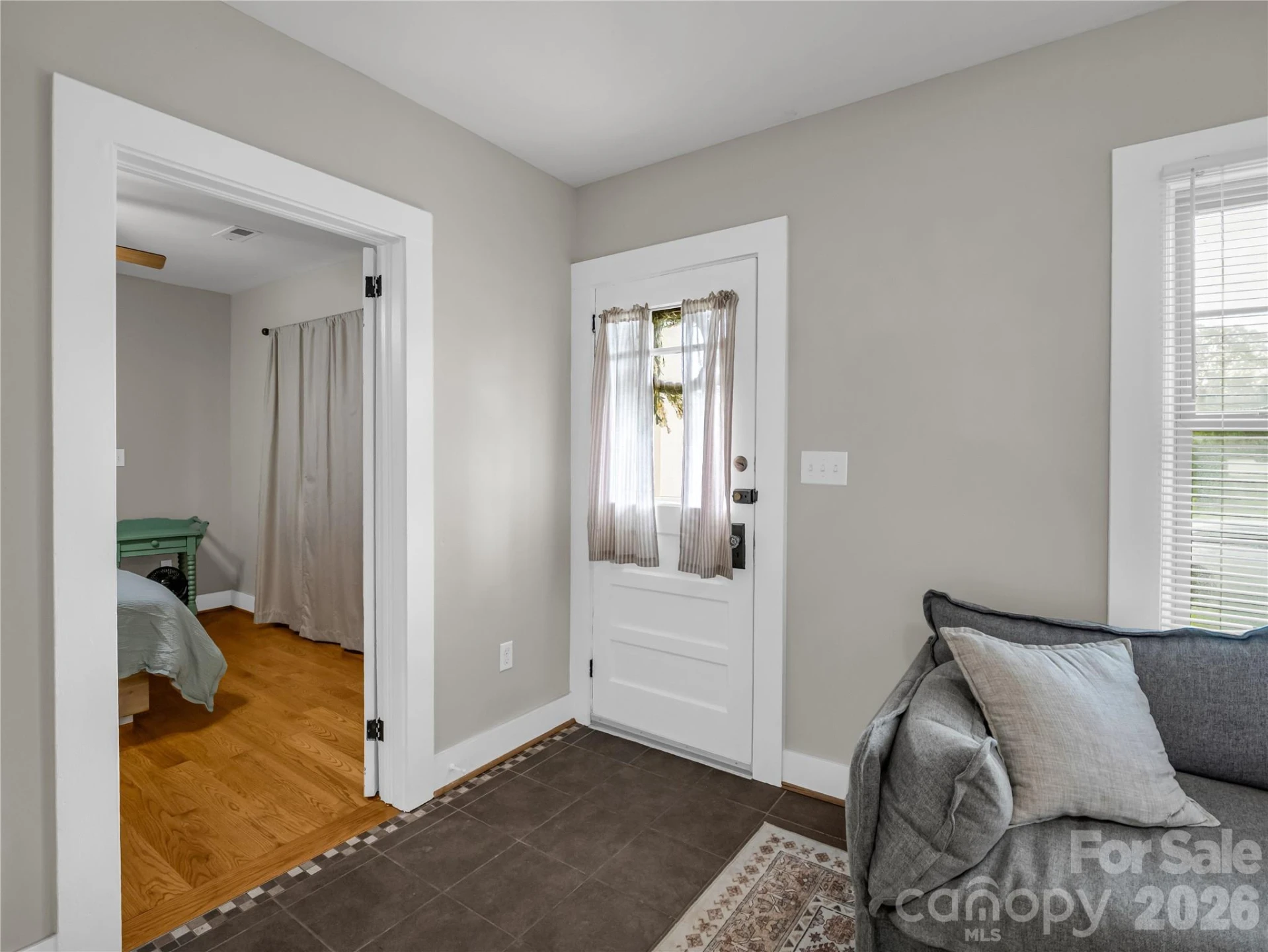 116 Beverly Avenue - Photo 5