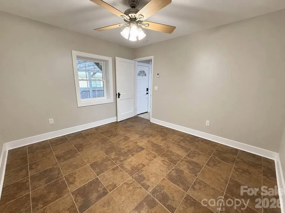 116 Beverly Avenue - Photo 16