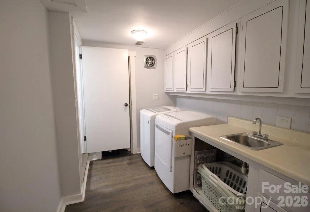 36 Clarendon Road - Photo 37