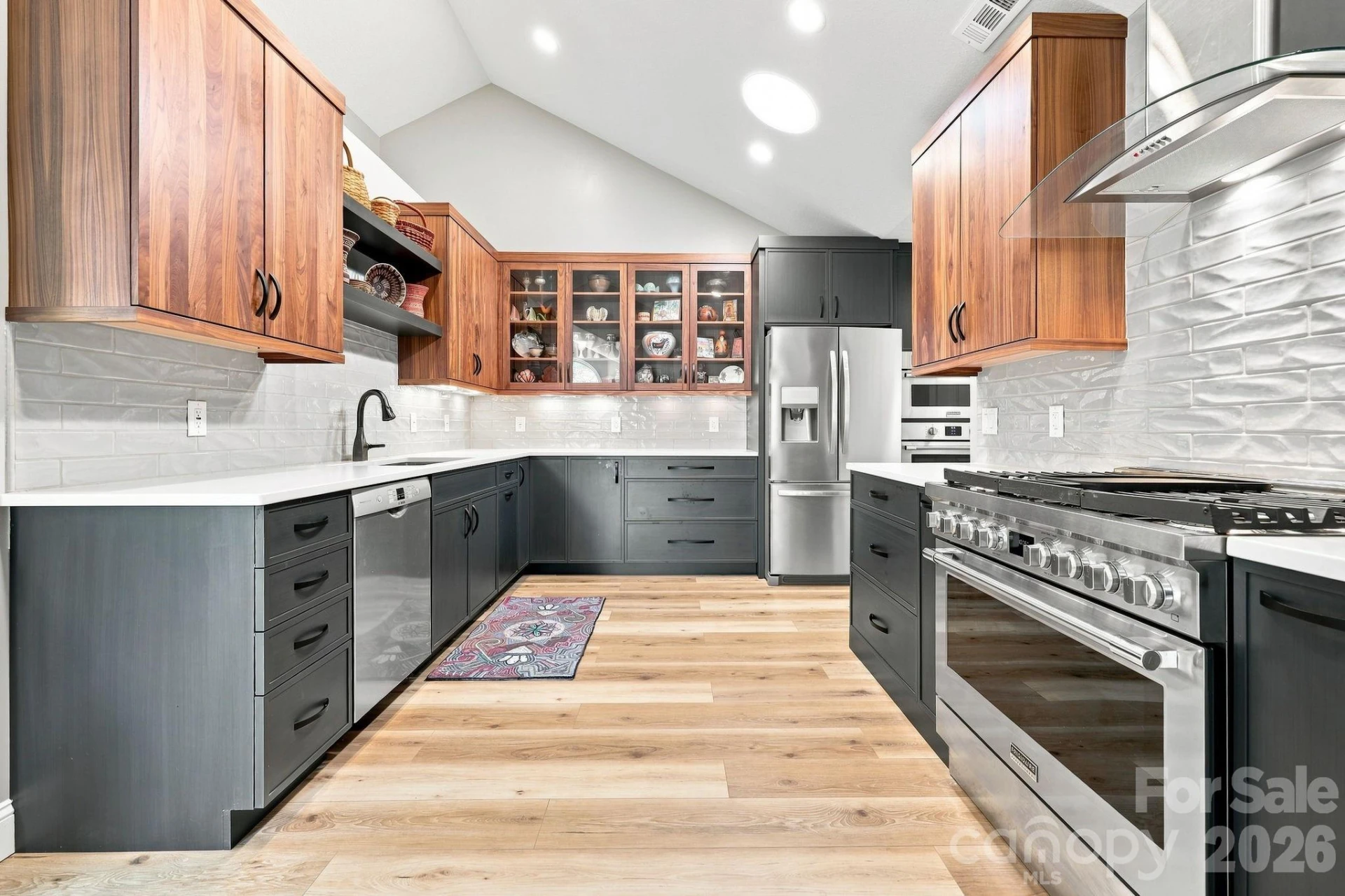 100 Mountain Meadow Circle - Photo 3