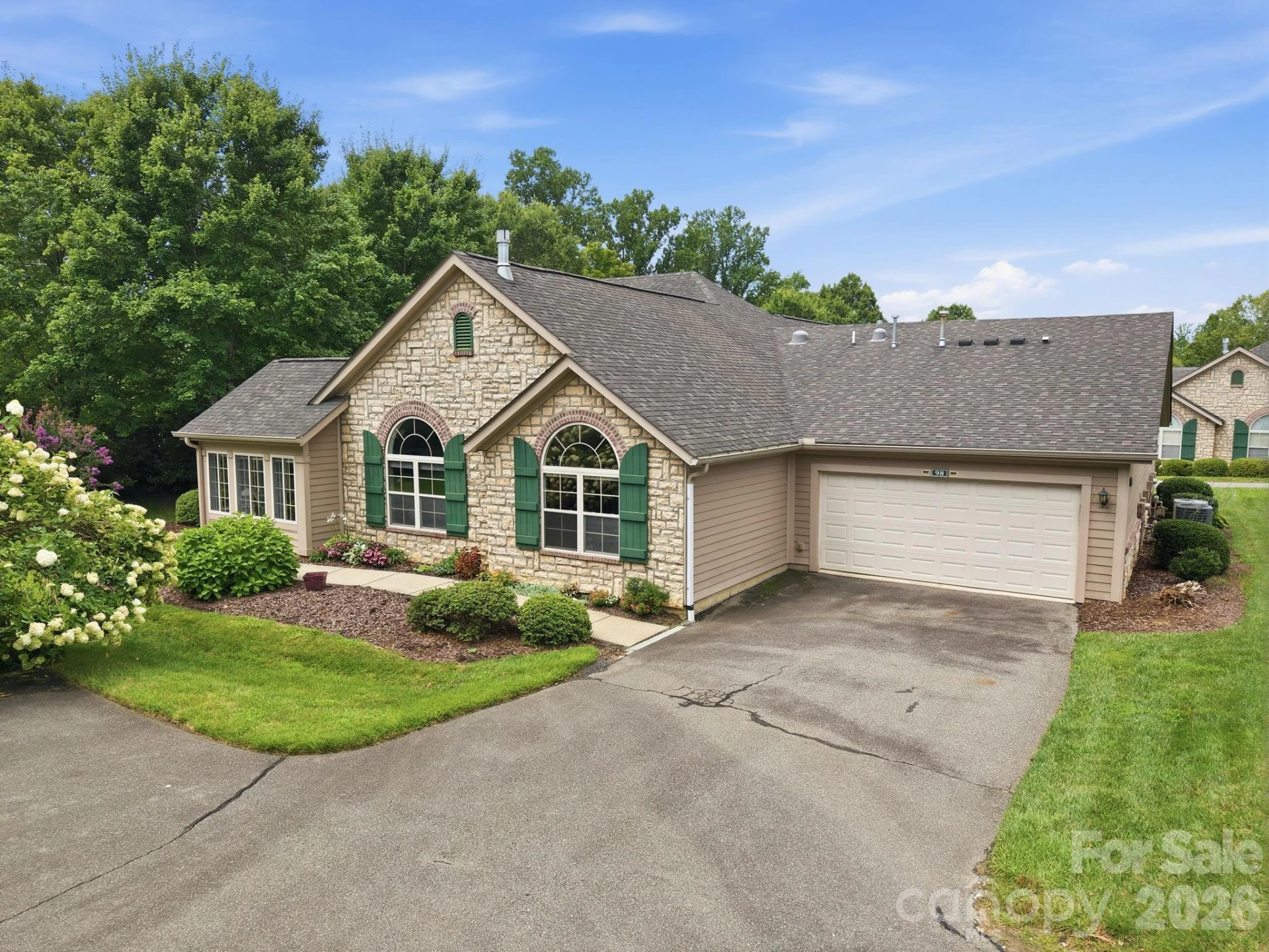 100 Mountain Meadow Circle - Photo 32