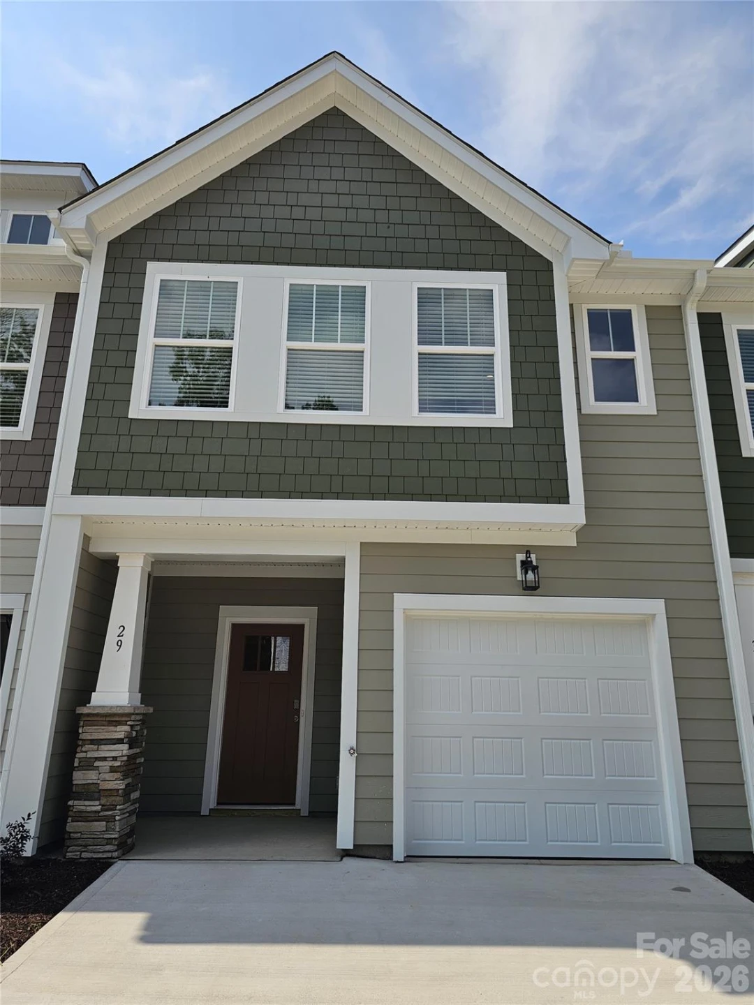 29 Oleetah Falls Way